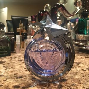 Angel by Thierry muggler